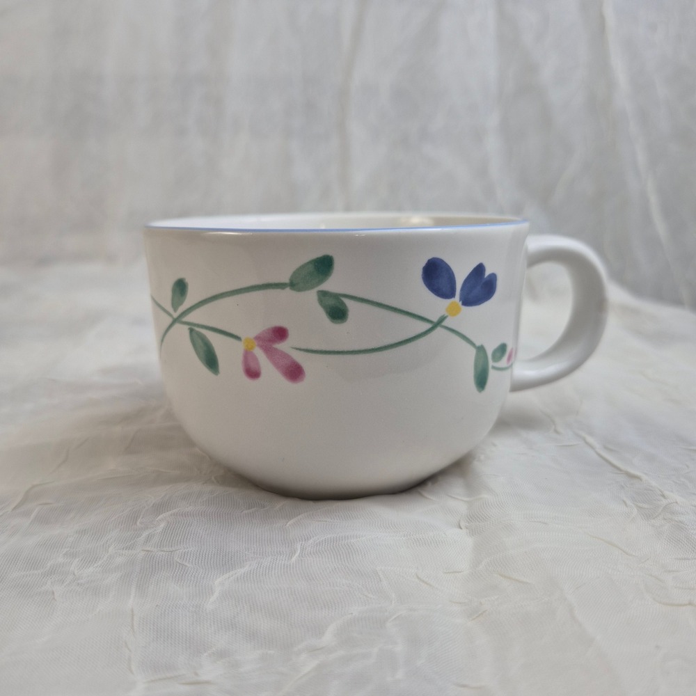 VINTAGE Allegro Stoneware Floral Soup Mug Oversized Coffee Cup White Pink Blue
